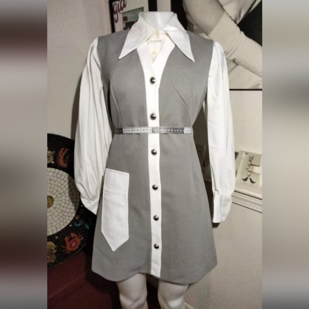 60s/70s Lerose made in Great Britain grey & white button down dress.
